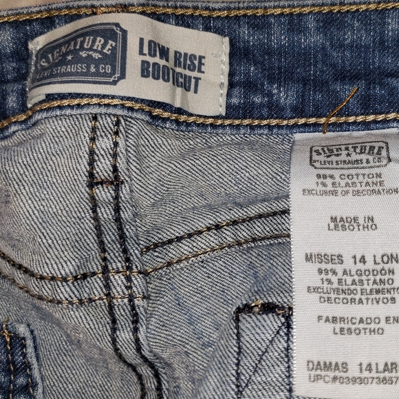 Levi's signature low rise boot cut women's Misses 14 long jeans 32 lenth. - Picture 7 of 7